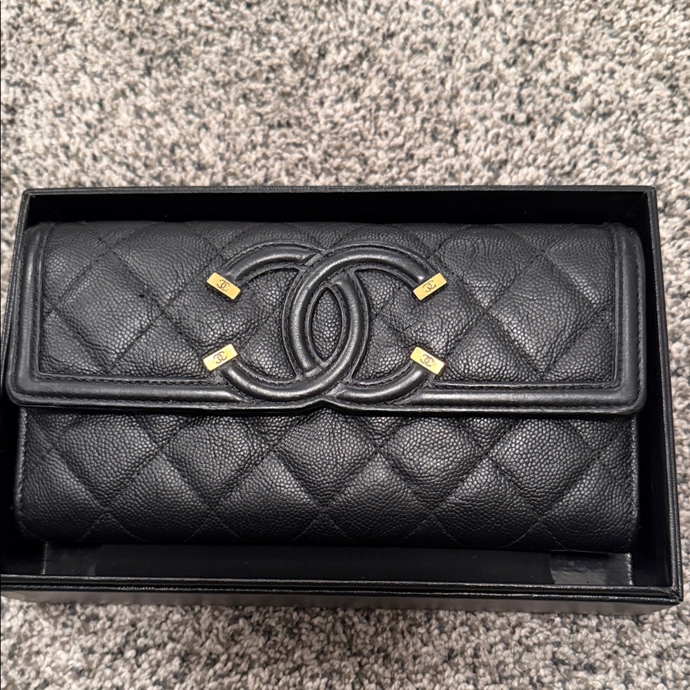 CHANEL Black Filigree long wallet
